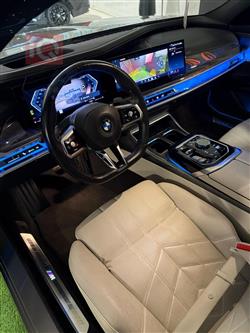 بي ام دبليو الفئة 7